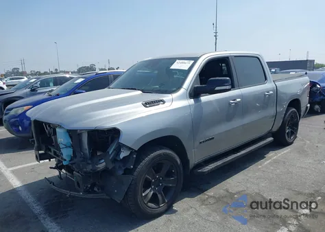 2021 Ram 1500 Big Horn 4X2 5'7 Box из США, поврежденный, VIN 1C6RREFT7MN661083